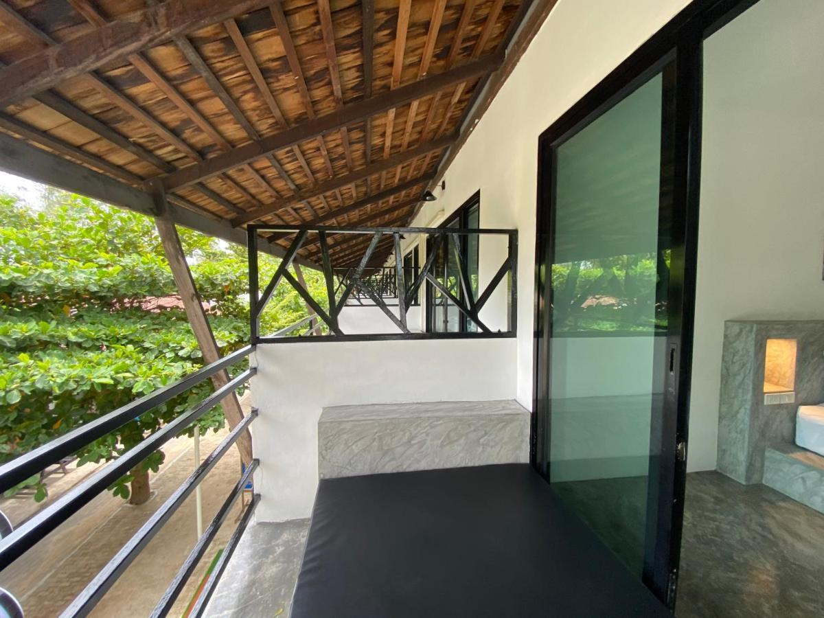 Island Dive Club Hotel Ko Tao Exterior photo